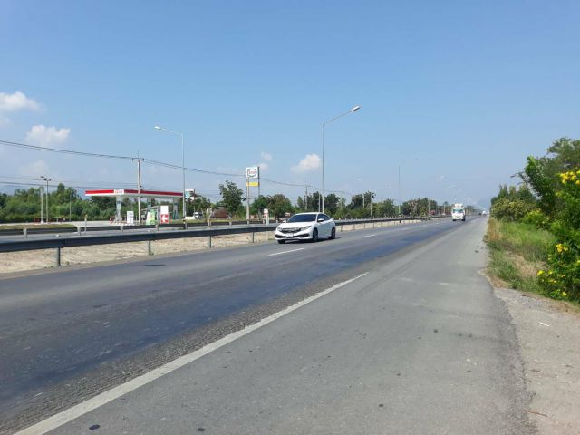 ขายที่ดิน 75 ไร่ 2 - 48 ตรว. มีโฉนด ติดถนนเพชรเกษม ทางหลวงหมายเลข 4 เส้น ชะอำ-ปราณบุรี อยู่ ต.ชะอำ อ.ชะอำ จ.เพชรบุรี