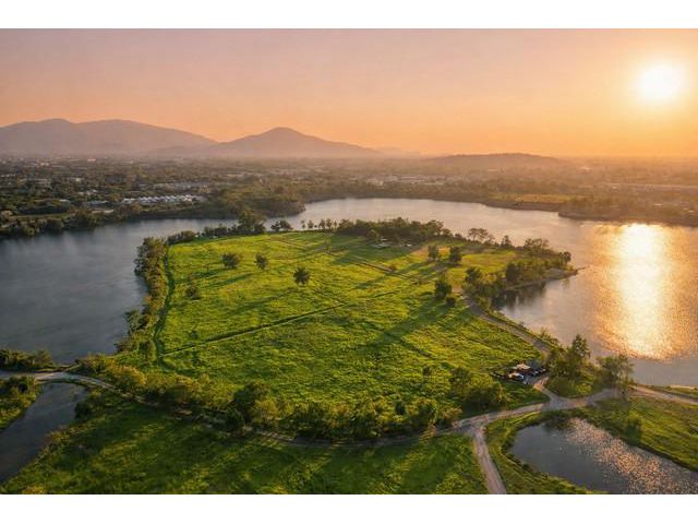 ขายที่ดินชลบุรีราคาถูก สำนักบก ไร่ละ 1.5 ล้าน วิวทะเลสาบ 52 ไร่