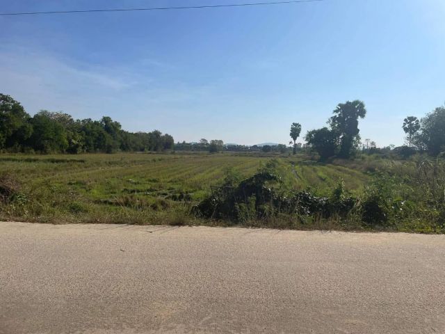 ถูกสุดในย่านนี้!! ที่ดินติดถนน 6ไร่ 2งาน ทำเลทอง อ.บางละมุง ชลบุรี ใกล้หาดบ้านอำเภอ  ใกล้ถนนสุขุมวิท