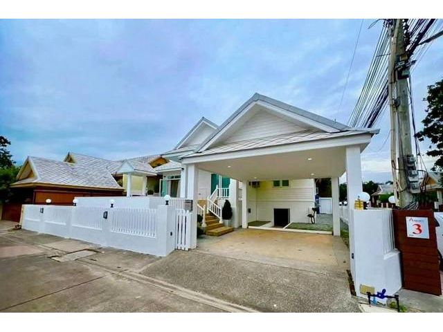 บ้านเดี่ยวให้เช่าพร้อมอยู่ หมู่บ้านอมร วิลเลจ พัทยา บางละมุง ชลบุ