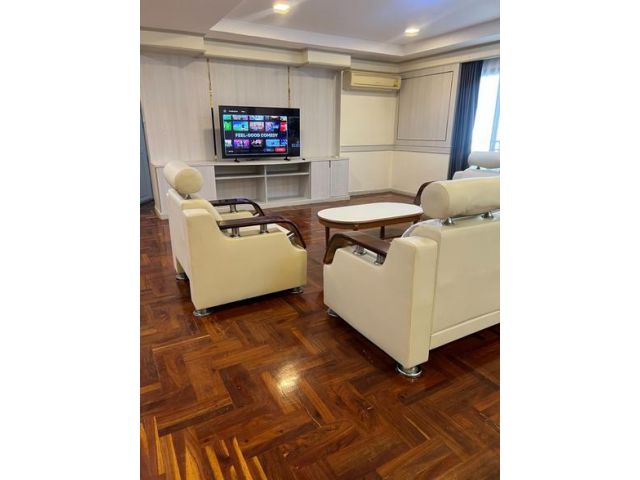 ให้เช่า คอนโด ห้องพัก อพาร์ทเมนท์ ซ.สุขุมวิท 39 ขนาด 280 ตร.ม.