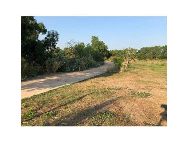 ขายที่ดิน 12 ไร่ ถมแล้ว ใกล้วัดดงยาง ต.โนนห้อม อ.เมืองปราจีนบุรี จ.ปราจีนบุรี