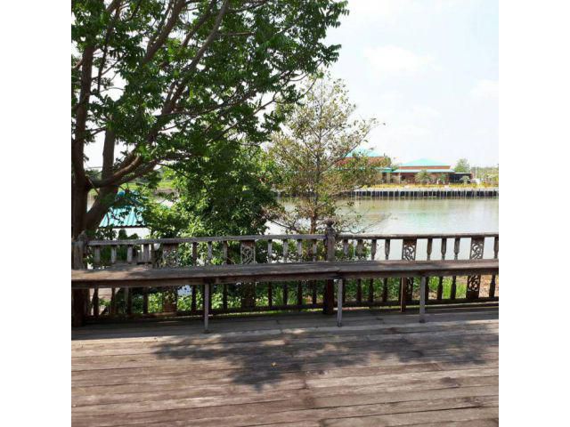 ขายด่วน!!!ที่พร้อมบ้าน ติดริมน้ำ ติดถนนลาดยาง เนื้อที่ 2-3-07 ไร่ วิวสวยอากาศดี เหมาะอยู่อาศัยหรือทำธุรกิจติดริมน้ำ