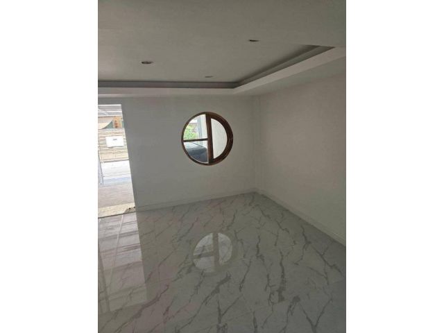 Special Offer! Rent  4-Bedroom House Near BTS Phahonyothin 69