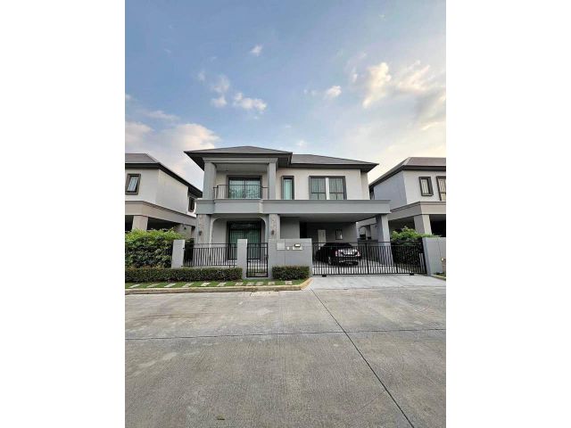 CH1142 บ้านเดี่ยวหรู บางกอก บูเลอวาร์ด ติวานนท์–รังสิต บ้านใหม่มา