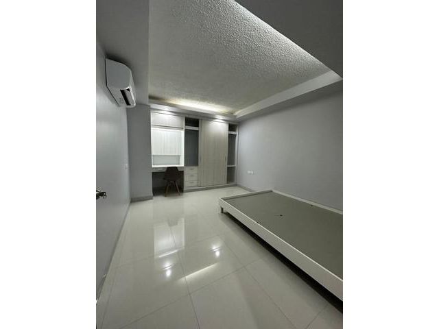 Waterford 50 nice safe