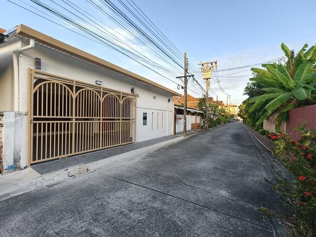 ขายทาวน์เฮ้าส์ นวมินทร์ 109 แยก 3