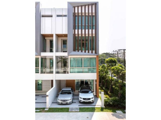 P1866 ขายโฮม ออฟฟิศ ใจกลางสุขุมวิท โครงการ ควอลิเทีย สุขุมวิท 62