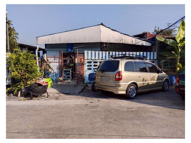 ขายด่วน!!  ขายบ้าน 35 ตรว. ถนนพระราม2ซอย 69   ปากซอยโลตัสพระราม2