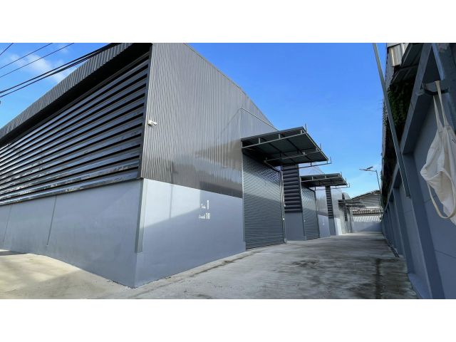 ให้เช่าโกดังสร้างใหม่ ใกล้สนามบิน สุวรรณภูมิ  พร้อมเข้าใช้งานได้ทันที