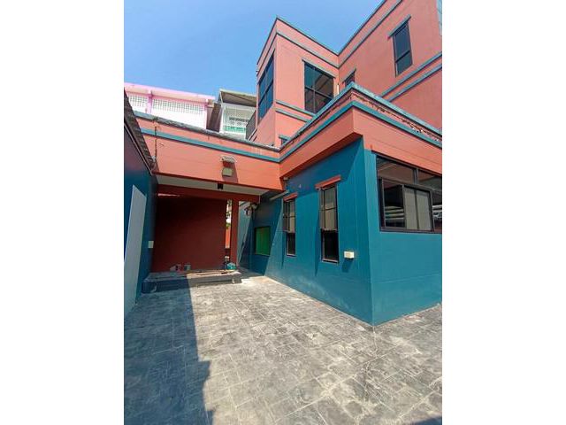 350 ตารางเมตร  ซ. มนธาตุราชศรีพิจิตร บางบอน ใกล้เซ็นทรัล พระราม 2