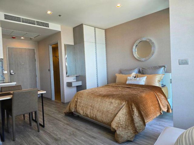 for sale condo Aeras Beachfron Jomtien.3.099 Mb. (S03-2338)