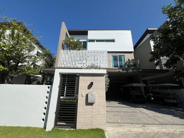 ขายบ้านเดี่ยว 3 ชั้น  เนอวานา แอบโซลูท บางนา ติดถนนบางนา