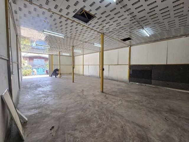 ให้เช่าโกดัง 200 ตารางเมตร รามอินทรา 40  นวลจันทร์