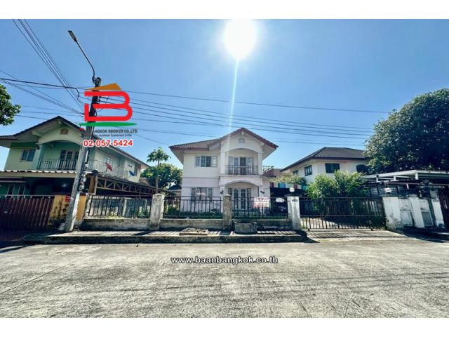 บ้านเดี่ยว เนื้อที่ 70 ตร.ว. หมู่บ้าน นันท์นลิน ปาร์คโฮม เฟส 3 (ซอยคู้-คลองสิบ 2) แขวงคู้ฝั่งเหนือ เขตหนองจอก