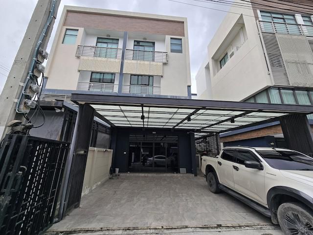 BH3842 ให้เช่าโฮมออฟฟิศ 3.5 ชั้น เลียบด่วนรามอินทรา เอกมัย