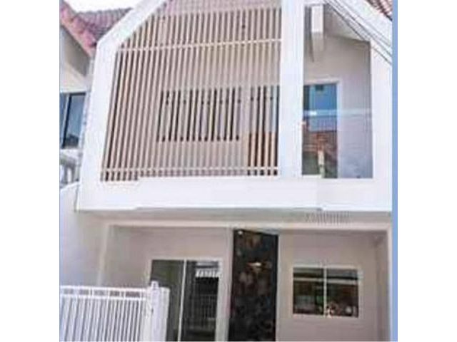 ทาวน์โฮมให้เช่า  ทำเลสนามบิน–แม่เหียะ พร้อมเฟอร์นิเจอร์ครบ