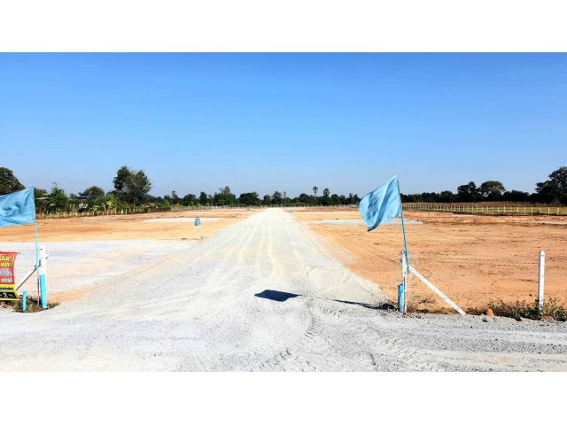 (โฉนด) ที่ดิน 600-800 ตรว.ละ 722 บ. รั้ว 4 ด้าน(ขุดบ่อ ทำสวนนา) ถนนหินคลุก น้ำประปาบาดาล ม.4 (ซอยวัดหนองกะมาน 1 กม.) ต.สระกระโจม อ.ดอนเจดีย์ จ.สุพรรณฯ