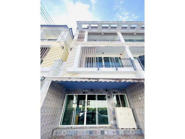 ให้เช่าทาว์นโฮม บ้านกลางเมือง Urbanion เกษตร-นวมินทร์2 ลาดปลาเค้า