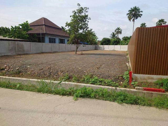 ขายที่ดินตำบลสันทรายสันทรายหลวงโฉนดพร้อมโอน