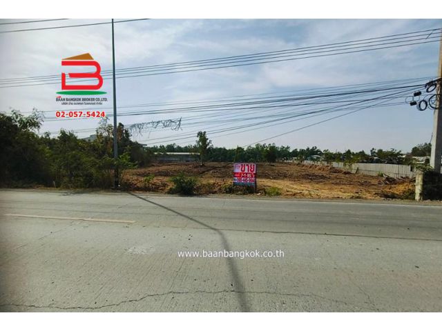ที่ดินเปล่า ซอยบ้านปากอาจ (ซ.เชียงราก6) เนื้อที่ 7-1-85 ไร่ ถนนพหลโยธิน ตำบลเชียงรากน้อย อำเภอสามโคก จังหวัดปทุมธานี
