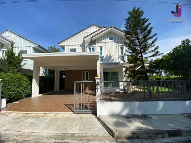 ขายขาดทุนเป็นล้าน!! บ้านเดี่ยว "หลังมุม" วิวสวน ในโครงการหรู Villaggio ศรีนครินทร์  ขนาดที่ดิน 74.5 ตร.ว. พื้นที่ใช้สอย 165 ตร.ม.