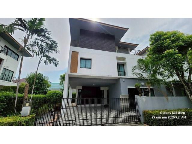 ขายบ้านเดี่ยว 3 ชั้น หมู่บ้านลุมพินี สวนหลวง ร.๙