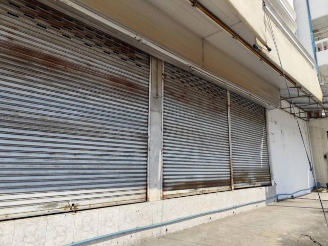 Rent building 5 storeys  main road   Five-story commercial/office building with rooftop. at Suan Luang Rama 9, Prawet ,B