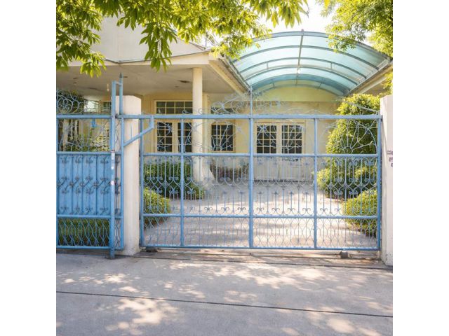 บ้าน 2 ชั้น 43ตร.วา. 3 นอนMRT รามอินทรา กม.6 580ม. รามอินทรา 38-4