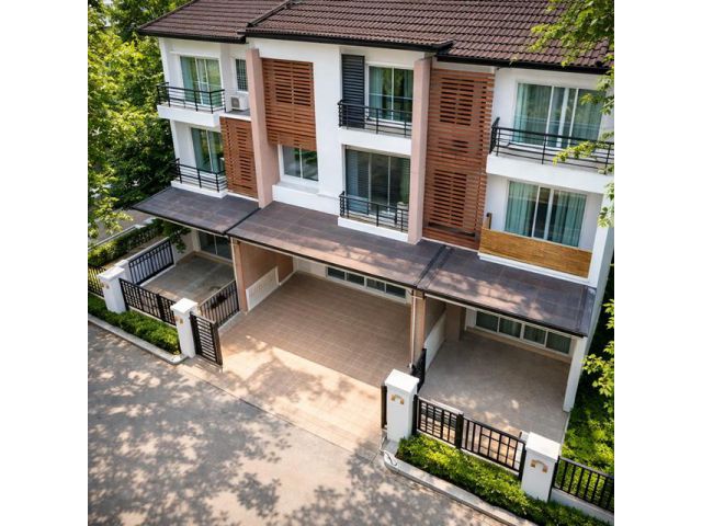 BTSอ่อนนุช  กว้าง 5เมตร 3ชั้นอ่อนนุช15-19 ฟังก์ชันครบ 4นอน 5แอร์