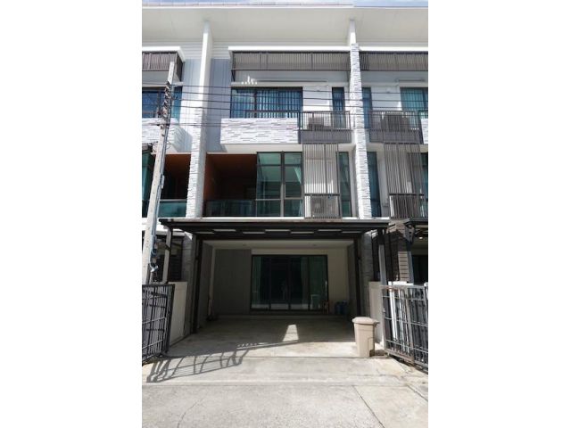 BH3846 ให้เช่าทาวน์โฮม PLEX Bangna กม.5 ใกล้เมกาบางนา จดบริษัทได้