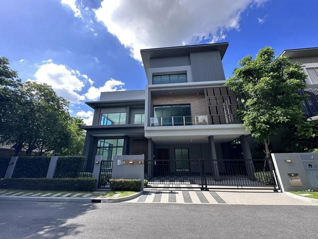 #ขายบ้านเดี่ยว 3 ชั้น หรูหรามีลิฟต์ แกรนด์ บางกอก บูเลอวาร์ด ราชพฤกษ์–พระราม 5  Grand Bangkok Boulevard Ratchapruek –