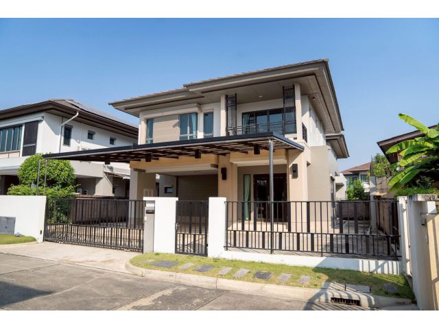 ขายบ้านเดี่ยว 2 ชั้น เศรษฐสิริ ราชพฤกษ์-จรัญ เฟส 2 เพียง 82 ครอบครัว  แบบบ้านสิริญาดา พื้นที่ใช้สอย 178 ตรม. ที่ดิน 62 ต