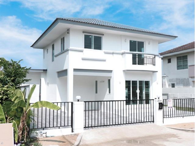 ขายราคาพิเศษ บ้านเดี่ยว 2 ชั้น ม.อิงลดา ขนาด 52.2 ตร.ว. 4 ห้องนอน 2 ห้องน้ำ บ้านสวยมาก หลังใหญ่ ถนนเมน ทำเลดีเยี่ยม ฟังช