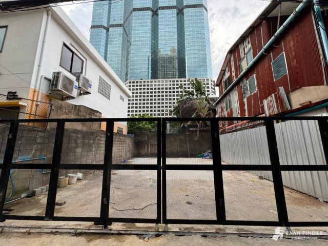 PK945ให้เช่า ติดตลาด ใกล้ BTS ช่องนนทรี และอาคารสำนักงานมากมายพื้นที่เช่าบ้าน ร้านค้า สาทร พื้นที่ร้านค้า