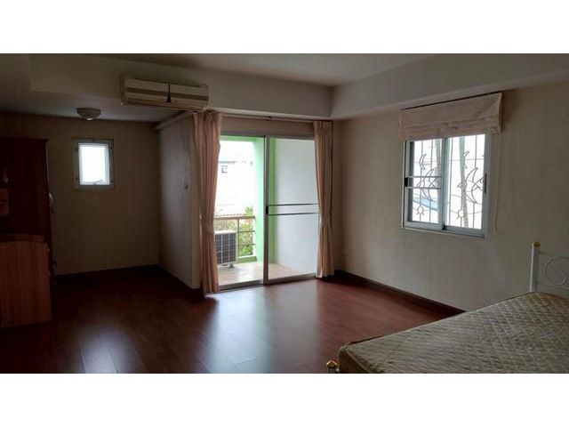 P1895ให้เช่า ทาวน์โฮม หมู่บ้านแฮปปี้แลนด์แกรนวิลล์ หลังมุม ลาดพร้