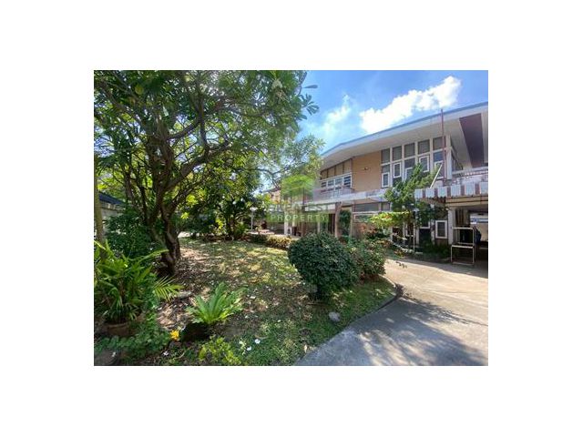 ขายที่ดิน พร้อมสิ่งปลูกสร้าง บ้านเดี่ยว 2 ชั้น ซอยสุขุมวิท64 เนื้อที่ 249 ตร.ว ทำเลศักยภาพ ใกล้ BTSปุณณวิถี ทางด่วน เหมา