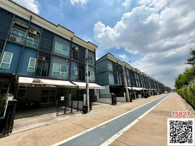 เช่า ทาวน์โฮม 3 ชั้น โครงการ สัมมากร อเวนิว สุวรรณภูมิ พร้อมอยู่ ใกล้สนามบิน & แอร์พอร์ตลิงก์