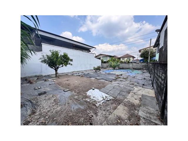 ขายที่ดินถมแล้ว 56 ตรว. ใกล้ตลาดนัดลุงออม