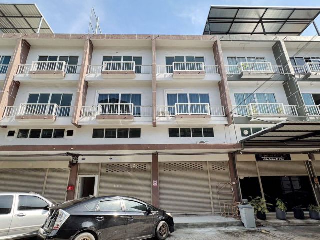 ขายอาคารพาณิชย์2คูหาตกแต่งพร้อมอยู่