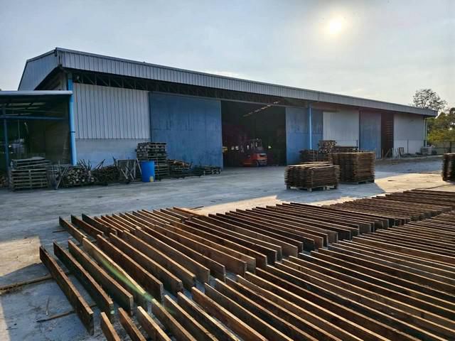 ขายโกดังโรงงานบ่อทองชลบุรี บนเนื้อที่ 4-2-73 ไร่