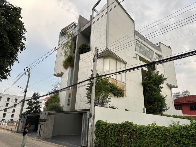 ประกาศขาย/เช่า บ้าน-โฮมออฟฟิศสุดหรู ย่านลาดพร้าว 88