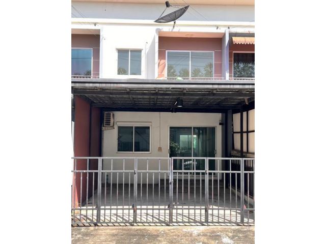 ขายทาวน์โฮม โนโววิลล์ ลำลูกกา คลอง2 เข้าโครงการราว100 เมตร แค่1.89 ลบ ปรับลดอีก เหลือ 1.79 ลบ