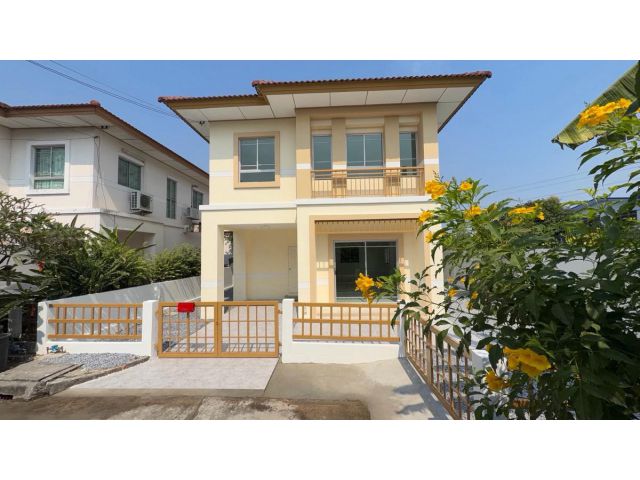 ขายบ้านสวย พร้อมพัฒน์ 1 หลังริม วิวโล่ง เป็นส่วนตัว สภาพนางฟ้า พร้อมเฟอร์จากอีเกีย ใกล้ รร. สาธิตพัฒนา