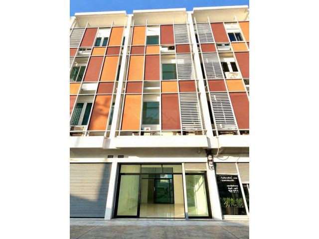 ให้เช่าอาคารพาณิชย์ 4 ชั้น 210 ตรม วิซีโอ รามคำแหง ติดถนนราษฎร์พั