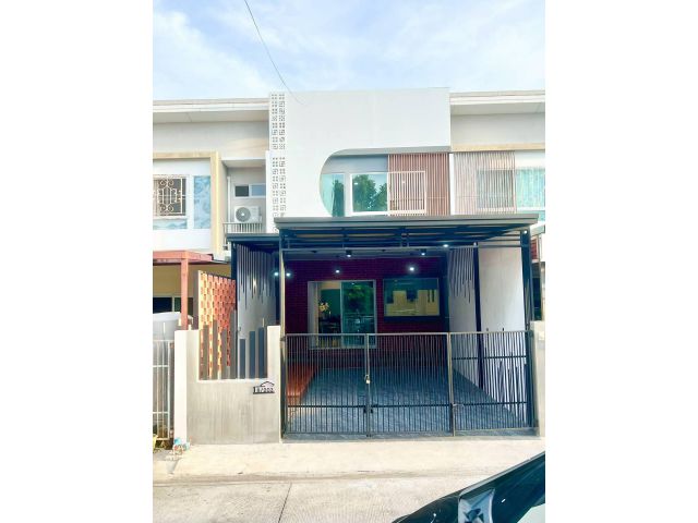 ขายทาว์นโฮม 2 ชั้น อินดี้ บางนา-ตราด กม.26 (ซอย ABAC) ขนาด 22 ตารางวา 2 ห้องนอน ตำบลบางบ่อ อำเภอบางบ่อ สมุทรปราการ