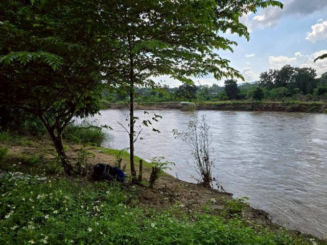 ขายที่ดินติดน้ำแจ่มตำบลบ้านแปะจอมทองโฉนด