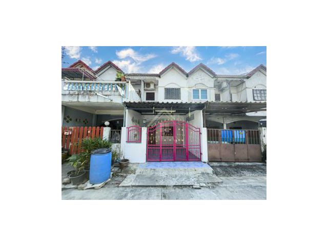 ทาวน์เฮ้าส์ หมู่บ้าน เก้าวัฒนาวิลล่า เลียบคลองทวีวัฒนา บางแค