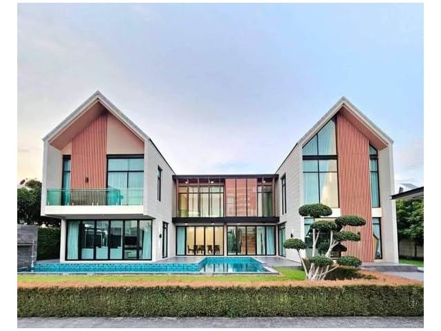 ขายบ้านหรู 2 ชั้น พร้อมสระว่ายน้ำ รามอินทรา117  ใกล้แฟชั่นไอร์แลน