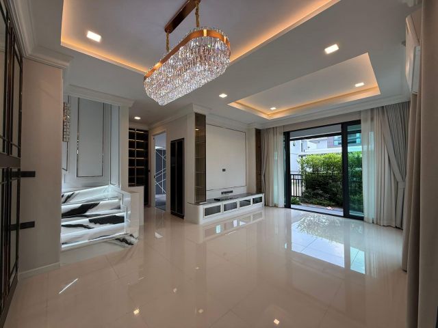 ขายบ้านเดี่ยว 2 ชั้น Luxury ตกแต่งครบ เฟอร์นิเจอร์ครบ พร้อมอยู่ แกรนด์บริทาเนีย ราชพฤกษ์-พระราม 5 แกรนด์บริทาเนีย